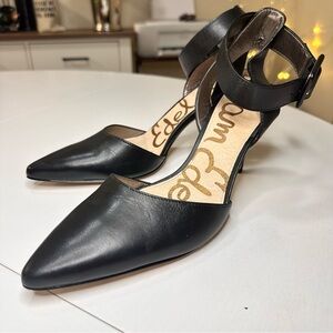 Harlow Black Pointed Toe Heels